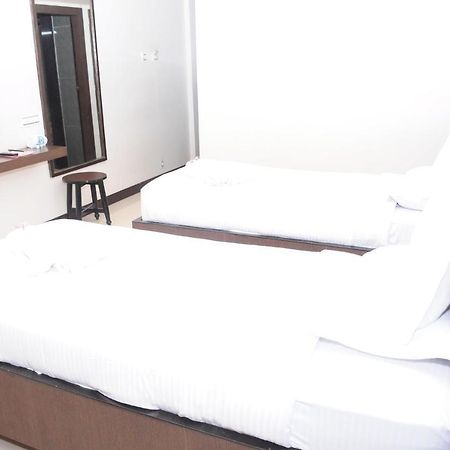 Hotel Surya Rājahmundry 外观 照片