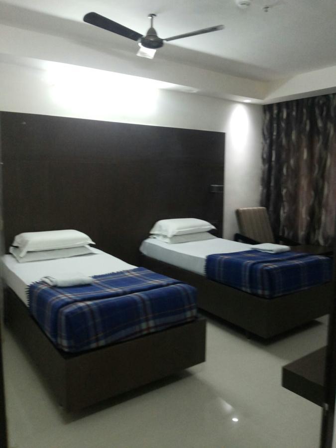 Hotel Surya Rājahmundry 外观 照片